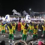 Festival Budaya : Ribuan Warga Sambut Kemegahan Arak-arakan di Purwakarta